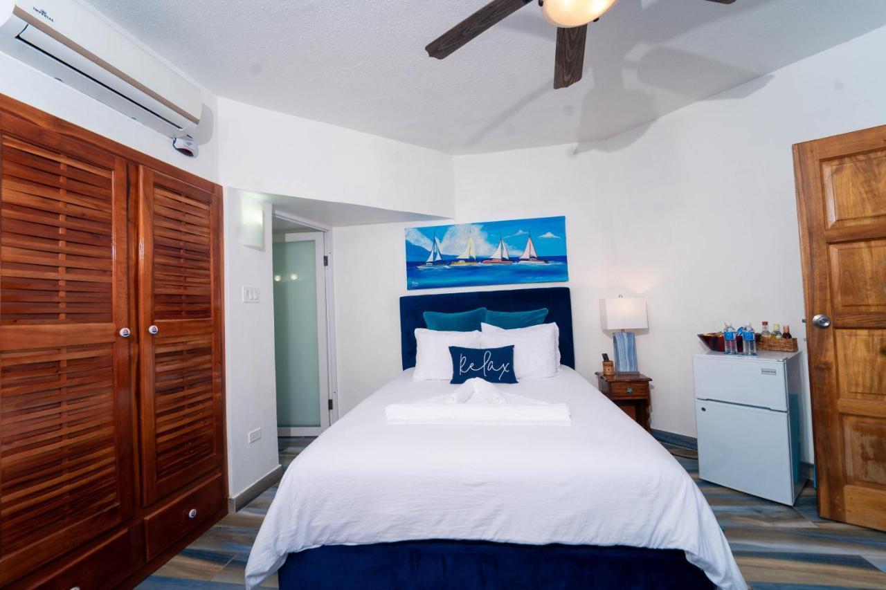 Blue Skies Beach Resort Negril Eksteriør bilde