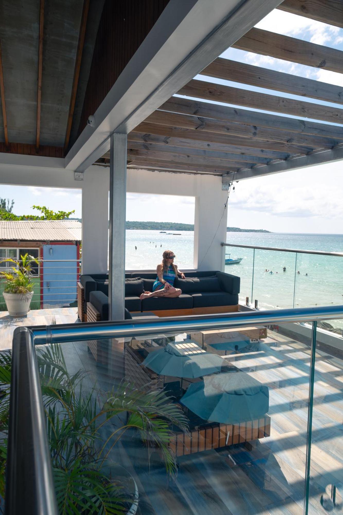 Blue Skies Beach Resort Negril Eksteriør bilde