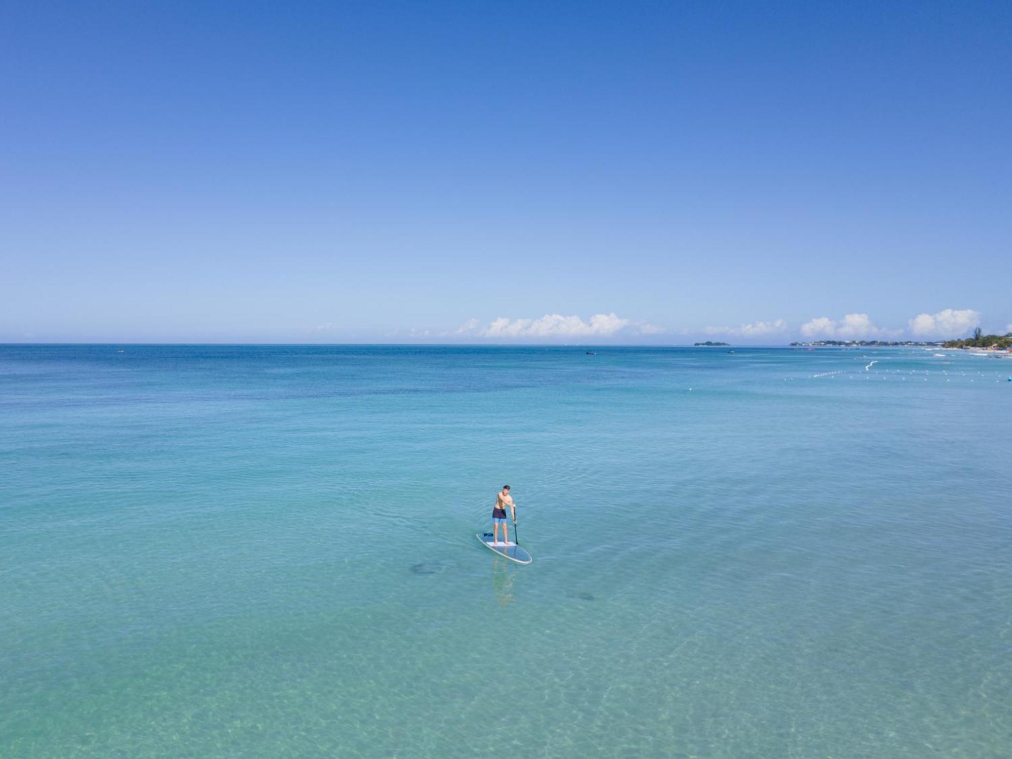 Blue Skies Beach Resort Negril Eksteriør bilde